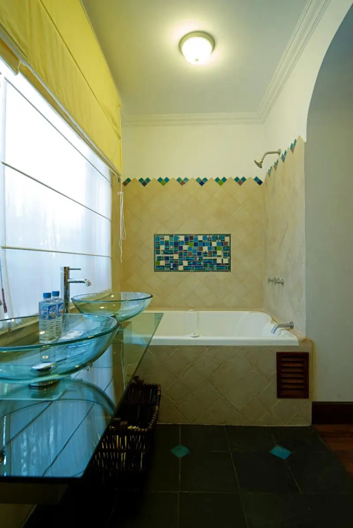 Standard Double room with balcony (full double bed)