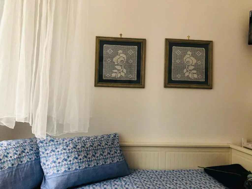 Comfort room