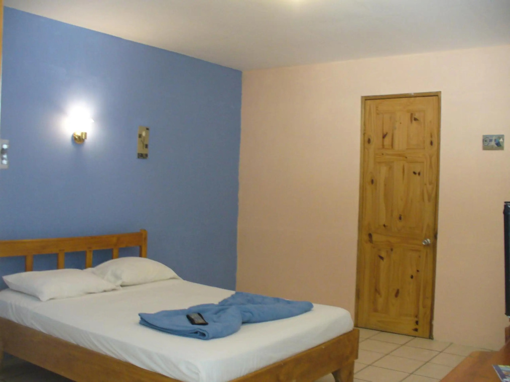 Mapi's Cabins — 5