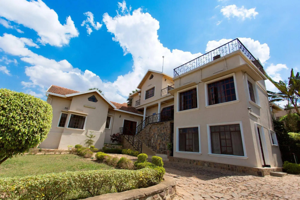Golf Hills Residence Hotel
