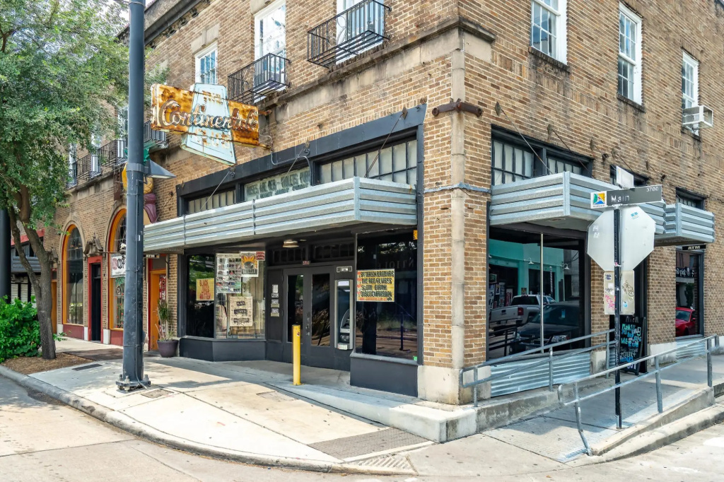 Mid Main Lofts #5225 | Stunning & spacious 1BR loft | Midtown
