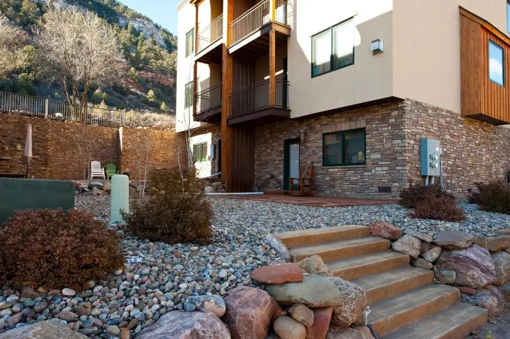 Crimson Cliffs Unit 55