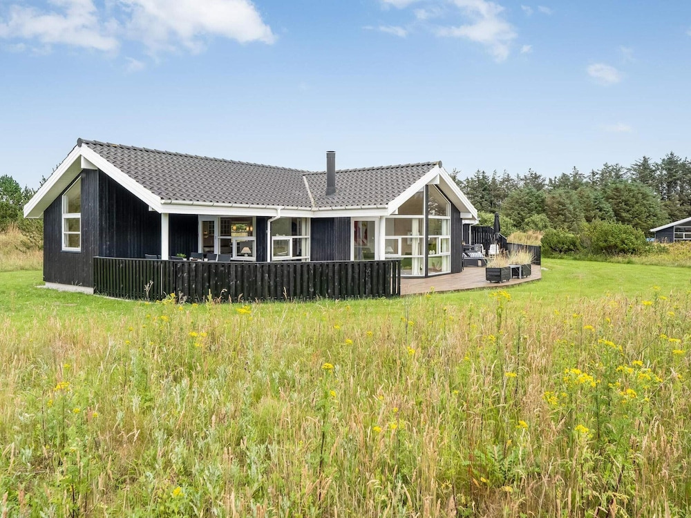 4 Star Holiday Home in Lokken