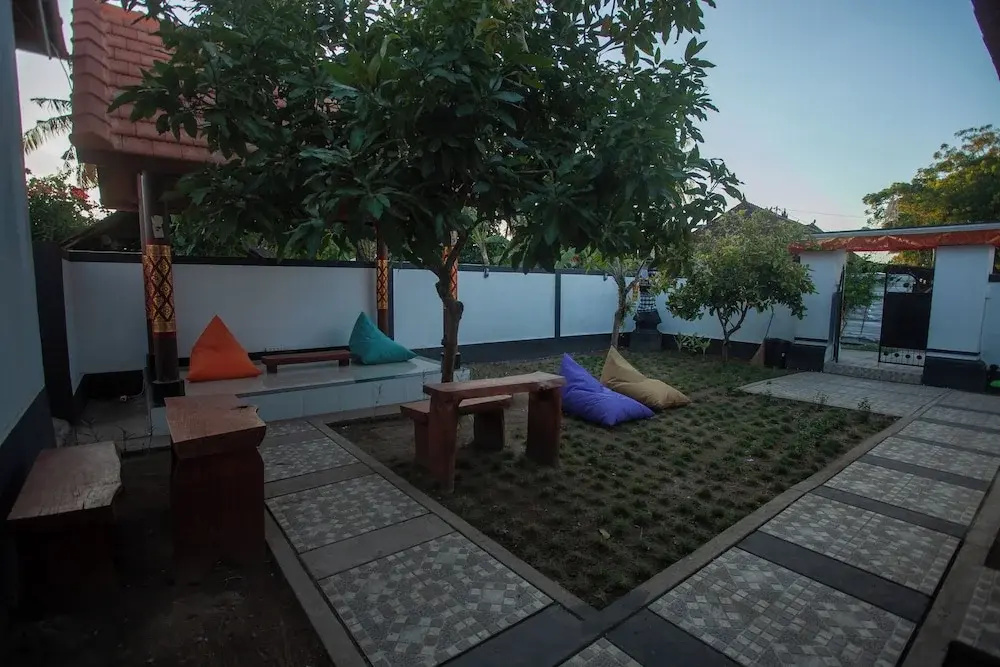 Lucky Hostel