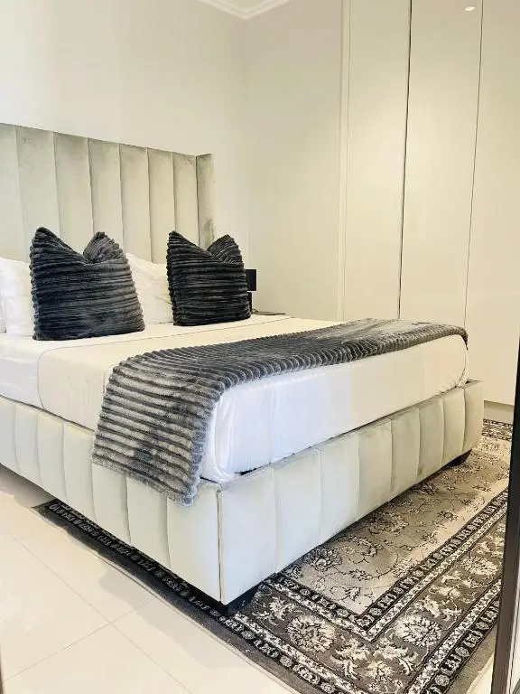 Mall of Africa view, Cozy 1bed Condo.