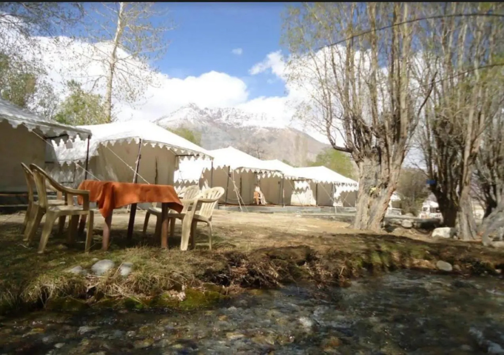 Royal Deluxe Camp