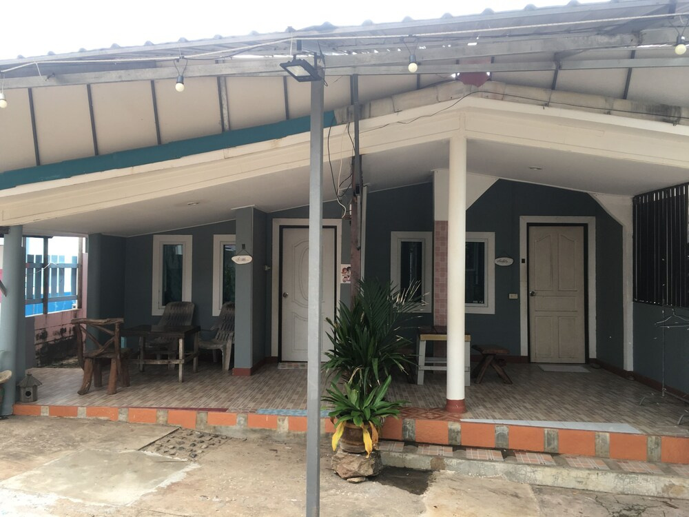 Poopreaw Resort