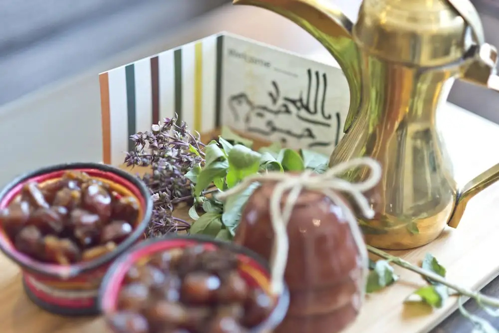 Food & Beverage
