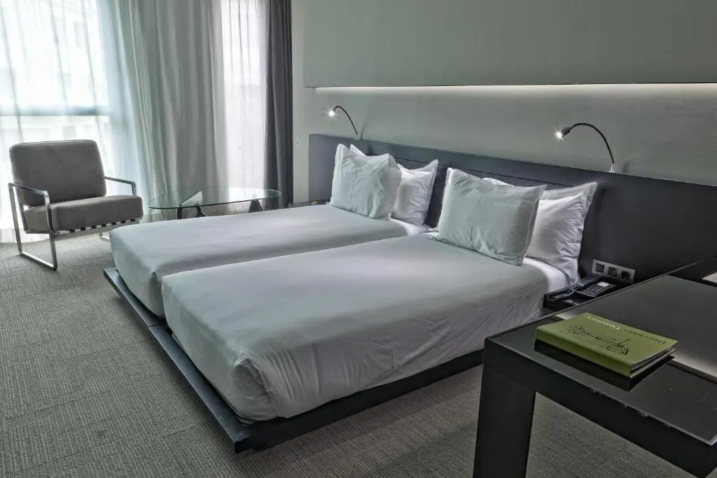 Hotel Silken Gran Teatro Burgos - Chambres