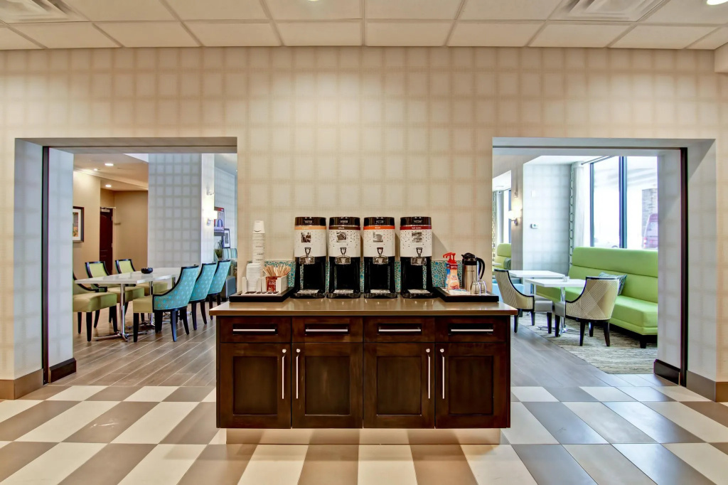 Lobby & Reception