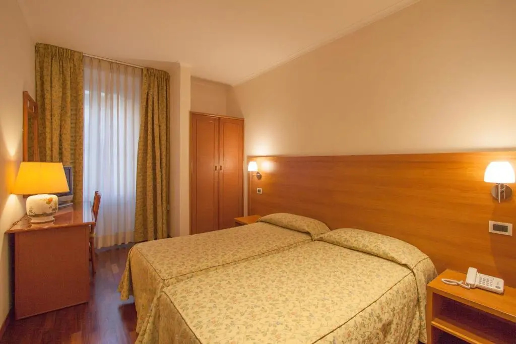 Double room (twin beds)