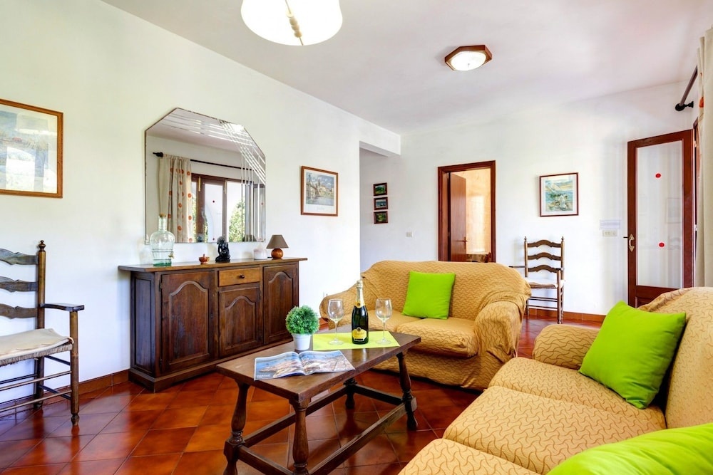 Villa Rocas