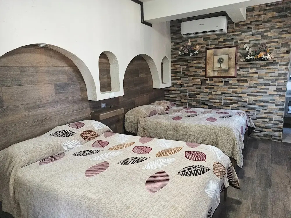 Classic Quadruple room