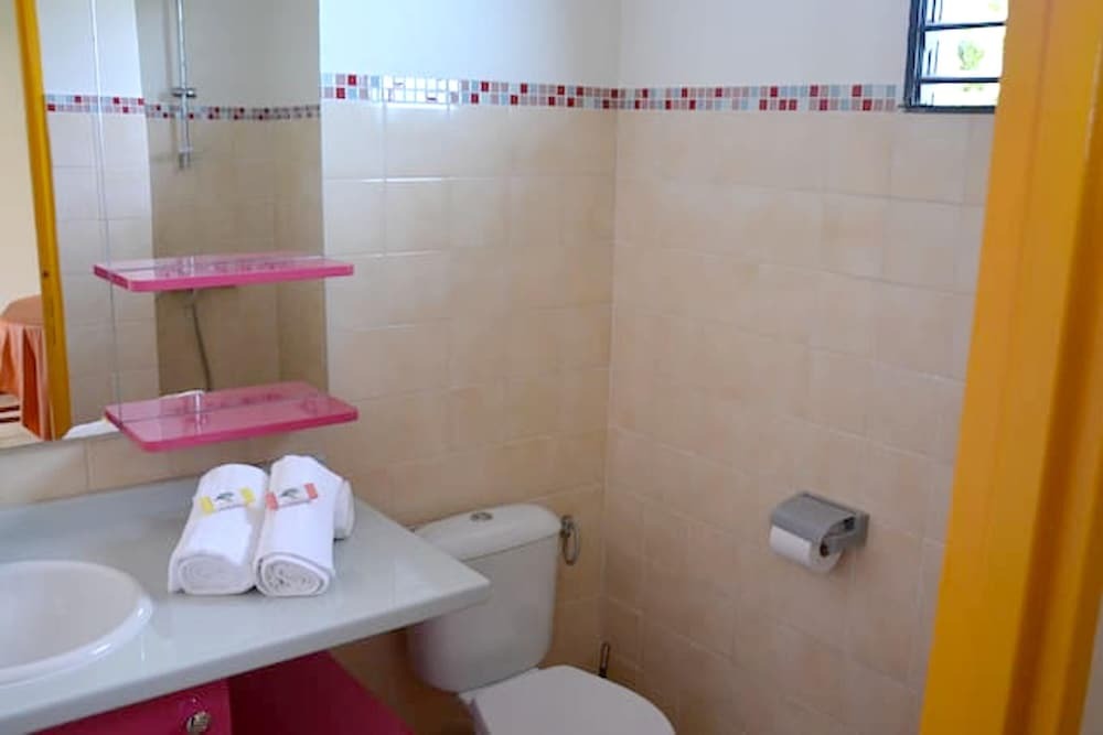 Отель House With one Bedroom in Les Anses-d'arlet, With Enclosed Garden and Wifi, фото 15