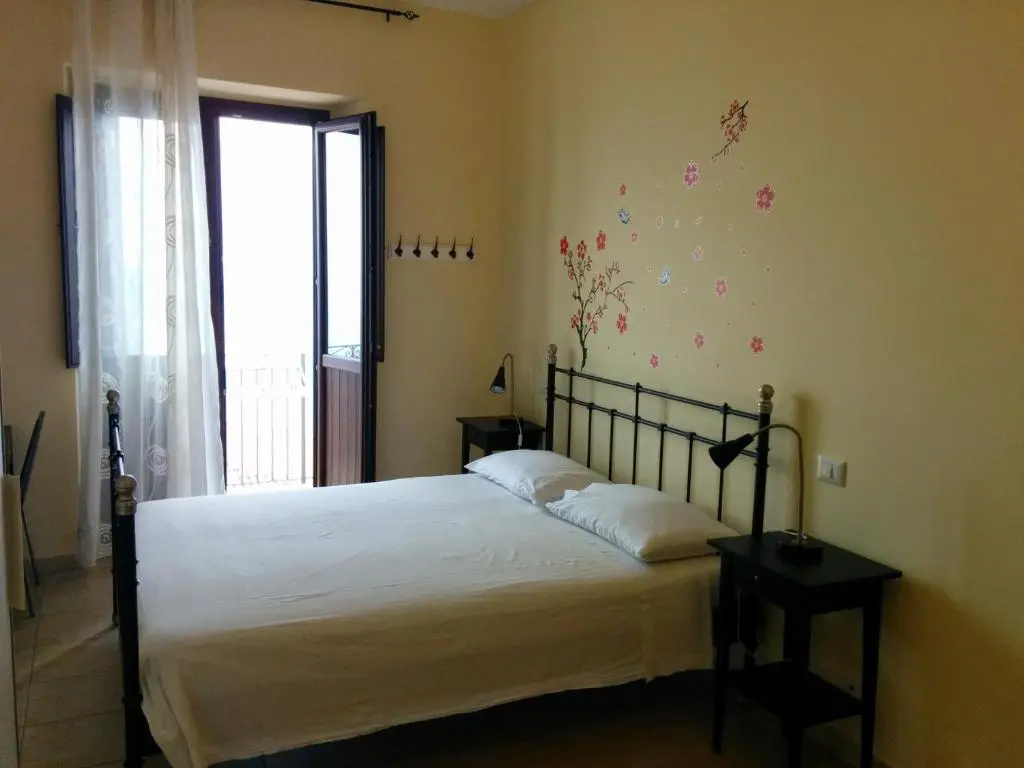 Standard Double room with balcony and with sea view (full double bed)