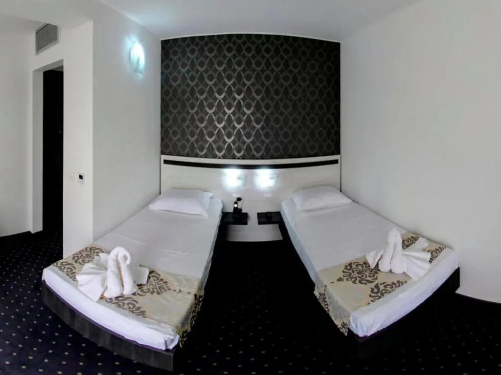 Standard Double room with sea view (full double bed)