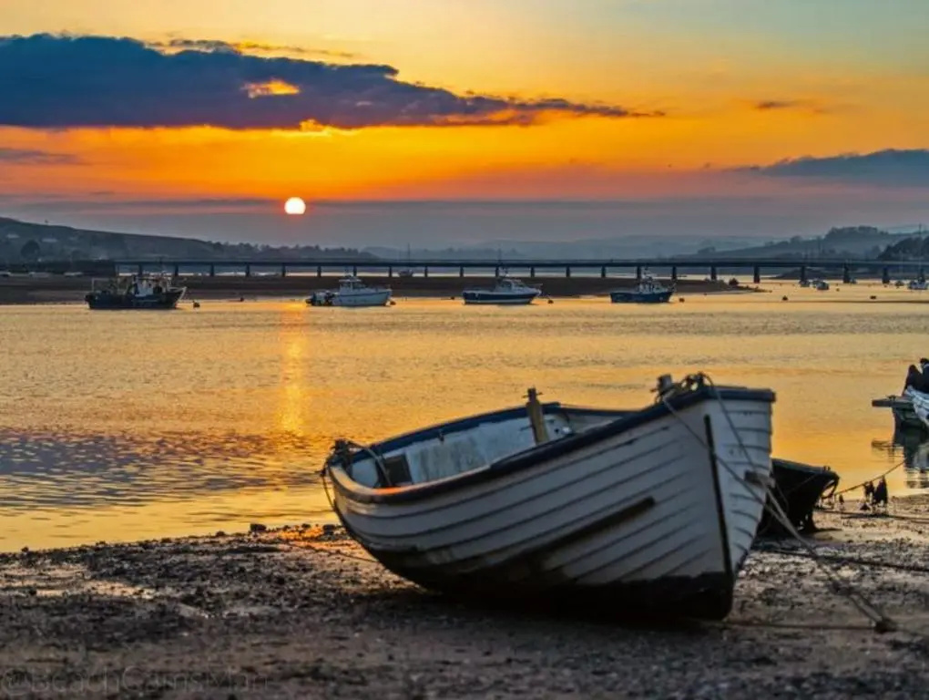 Beach & Waterfront
