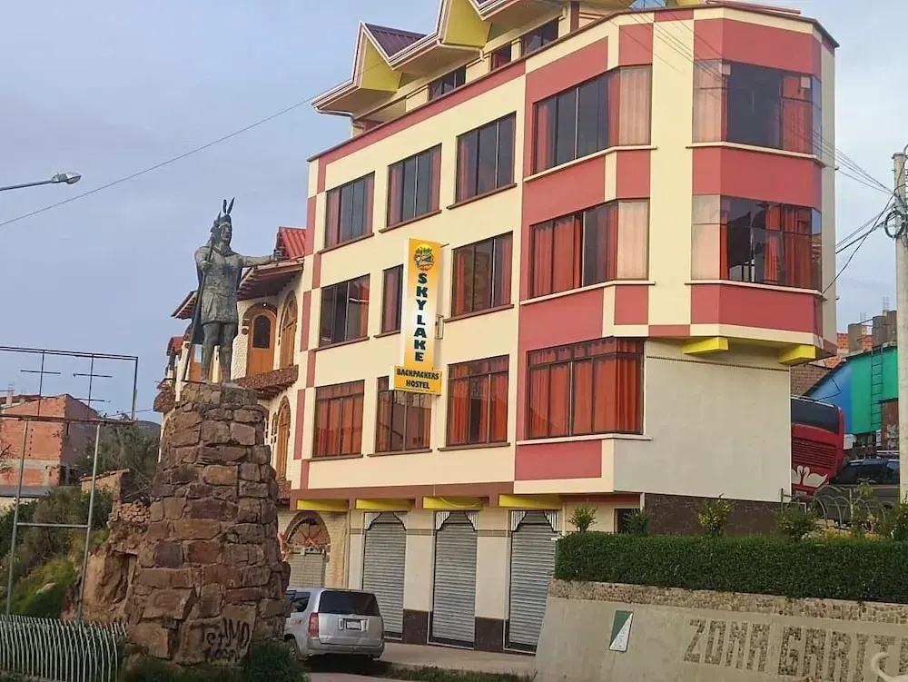 Nexus Mirasol Backpackers