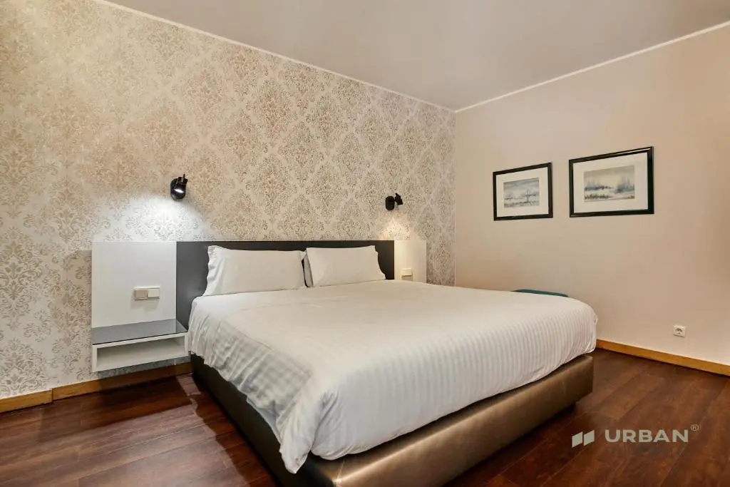 Urban Hotel Amadeos - Chambres