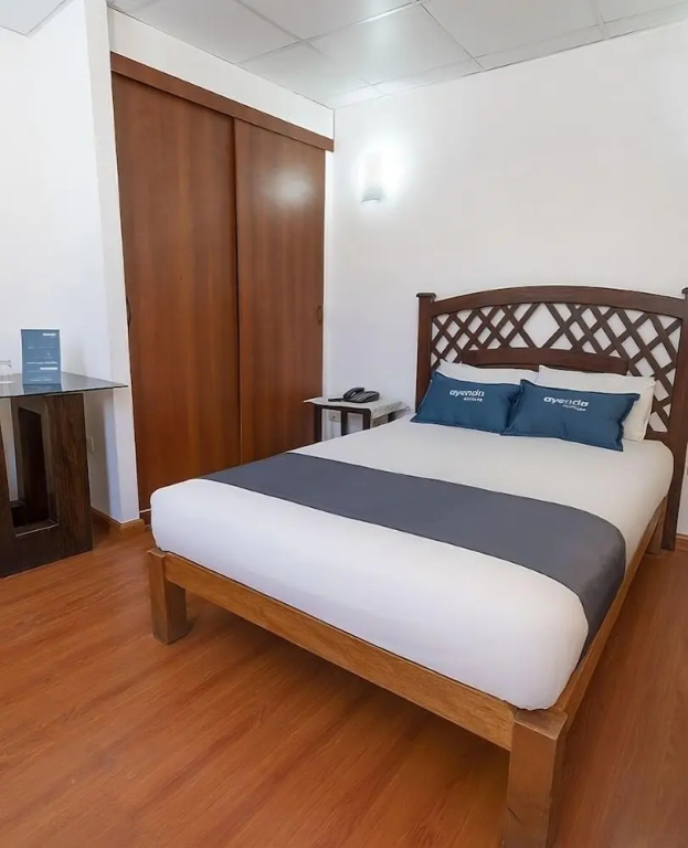 Standard Double room (full double bed)