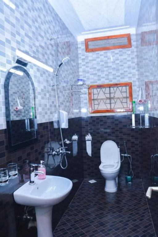 Economy room