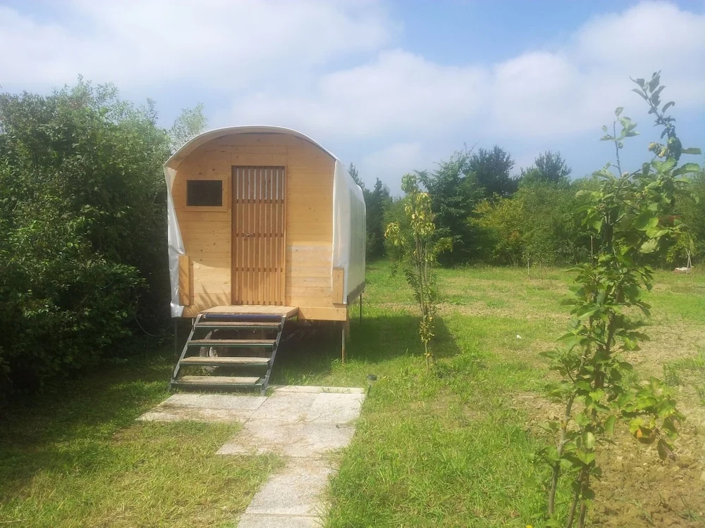 Room-smart Rooms for 2 or 4 in Organic f