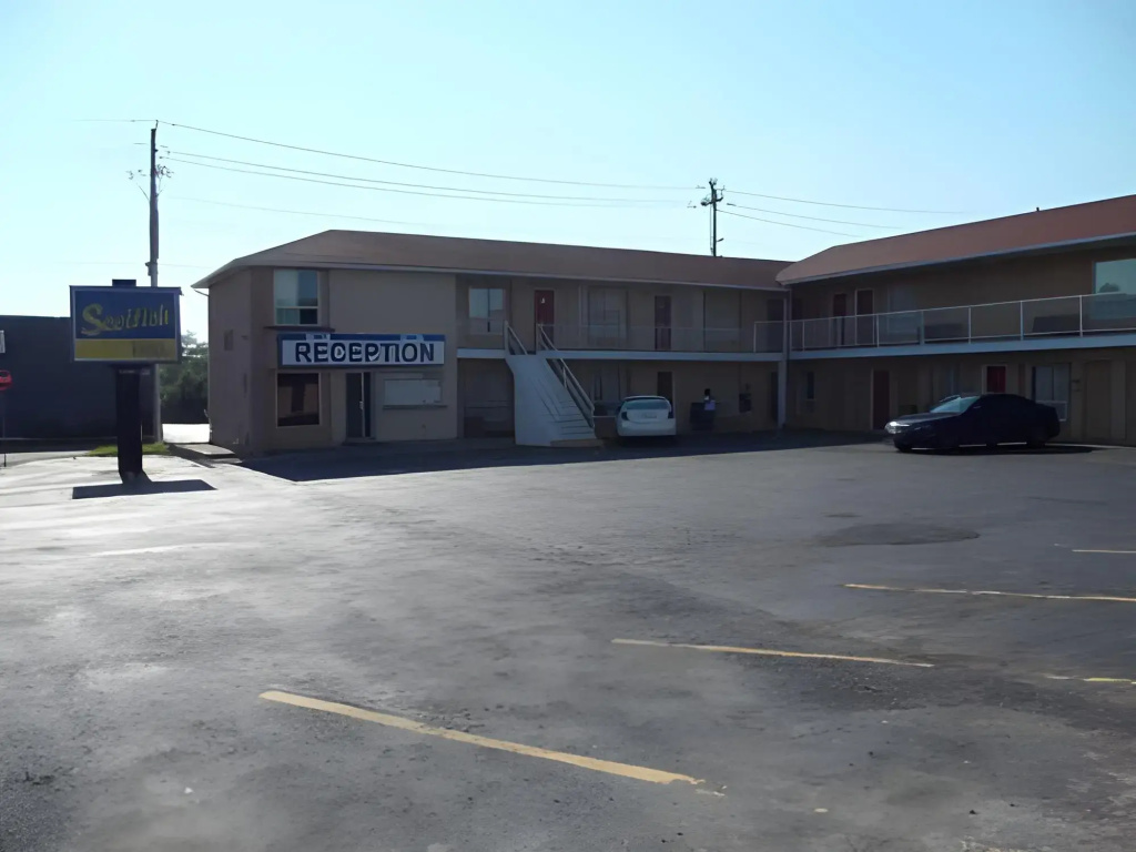Scottish Inn & Suites Falls Way