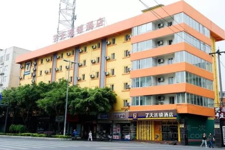 7 Days Inn (Chengdu Jinhuawanda Jiuyanqiao Branch)