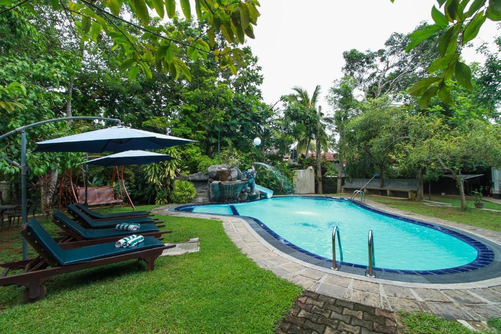Villa 80