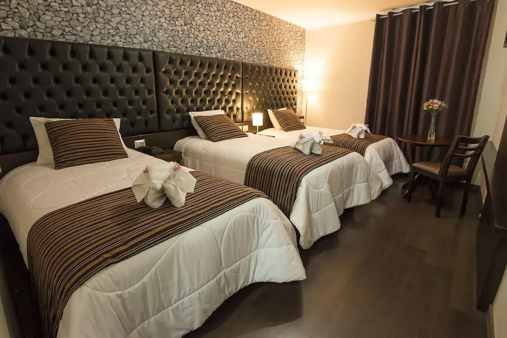 Standard Triple room