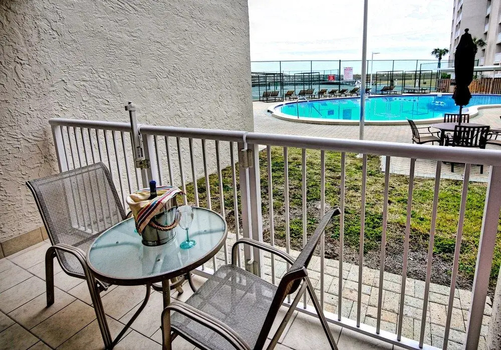Gulf Shore Condo #113 - 2 Br condo by RedAwning