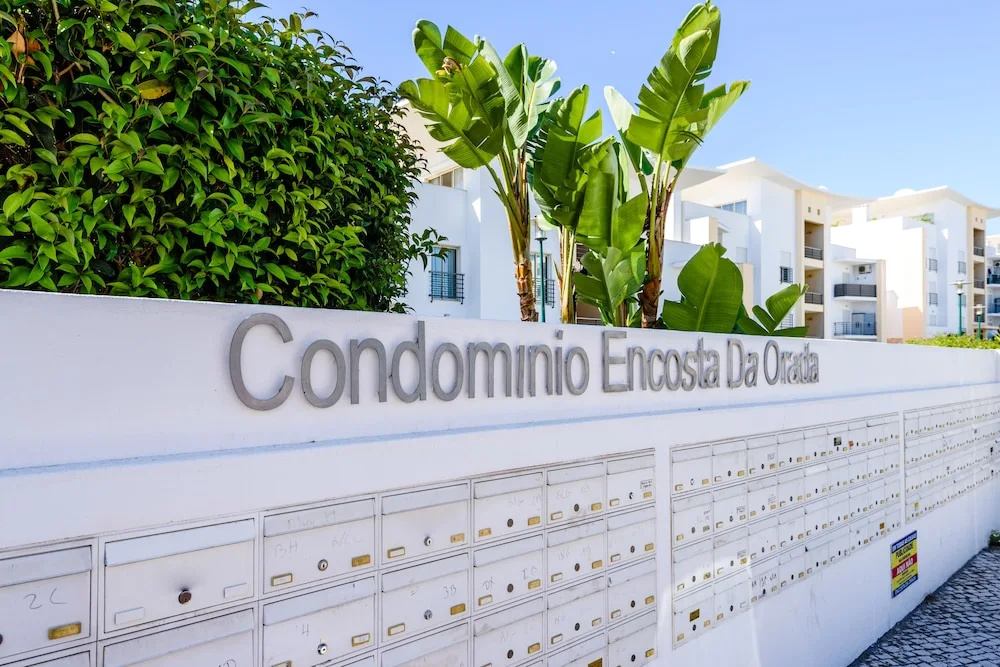 Sea view Apartment with relax Terrace & 2 Swimming pools