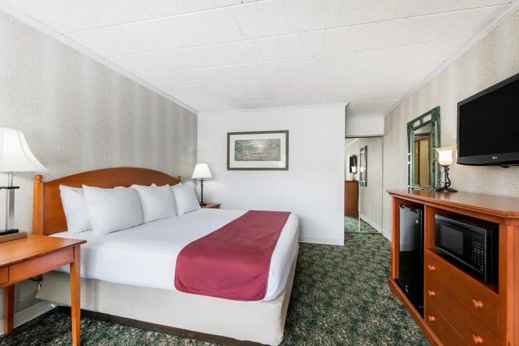 Ramada by Wyndham State College Hotel & Conference Center - Chambres