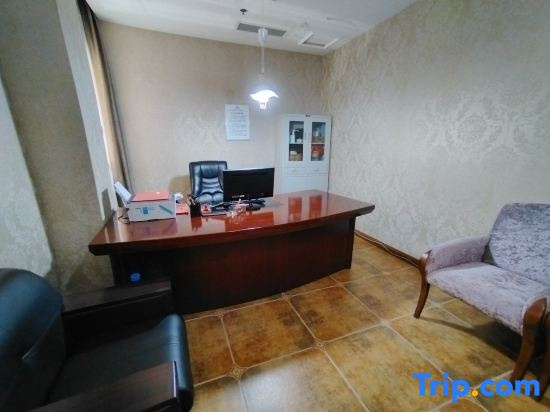 Lobby & Reception
