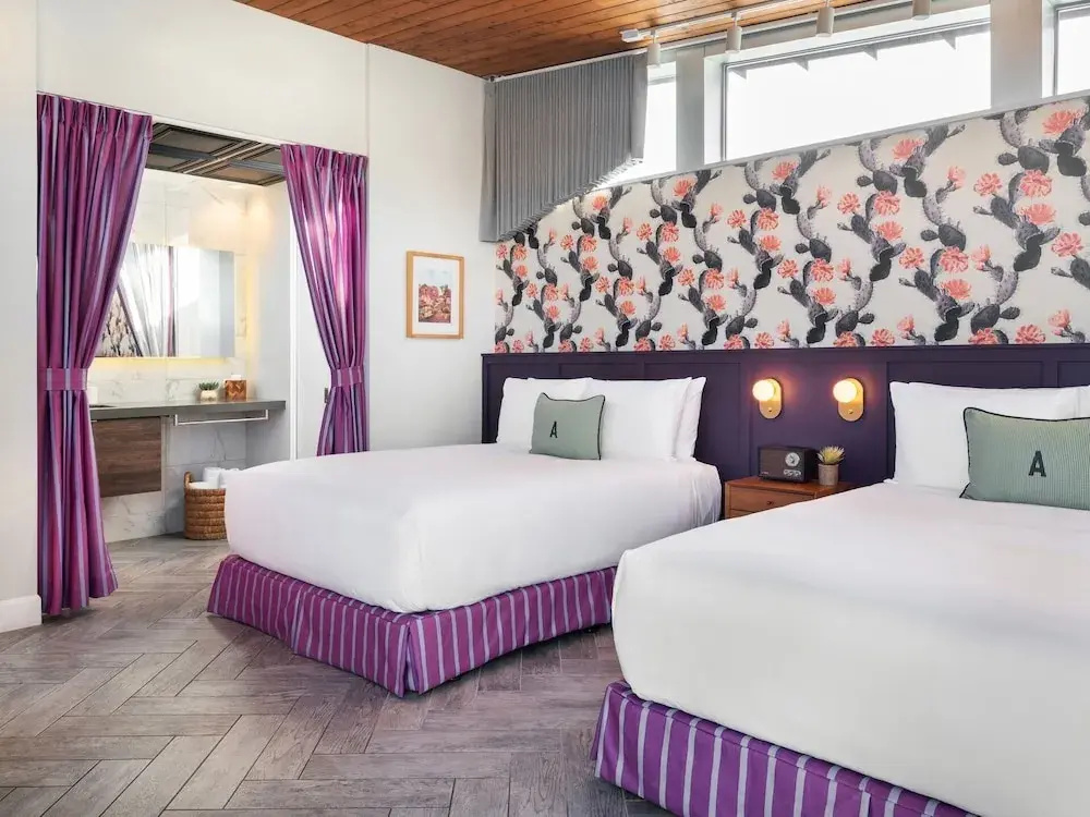 ARRIVE Palm Springs - Adults Only - Tap to explore photos