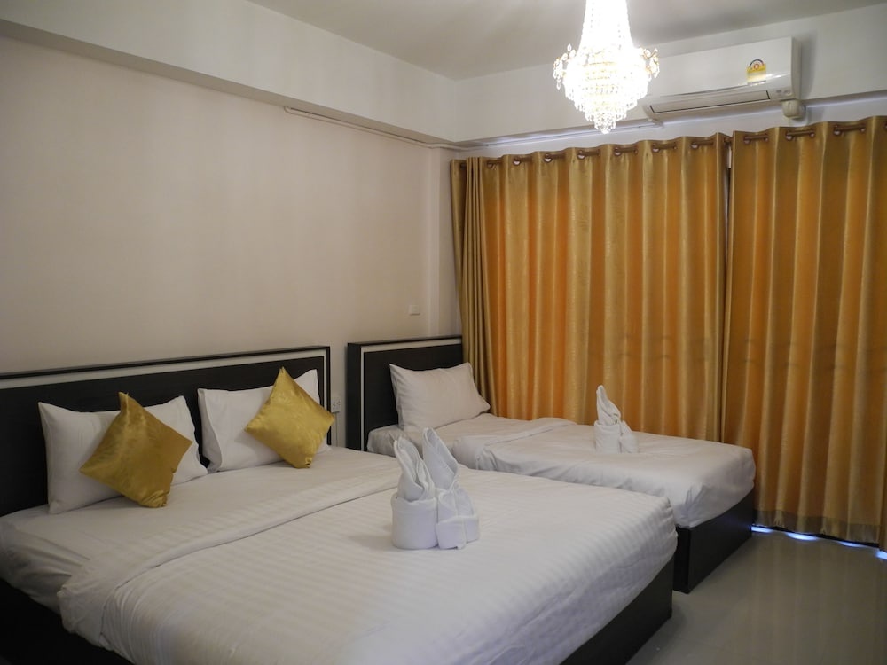 Bann Tawan Hostel Chiang Rai — 2