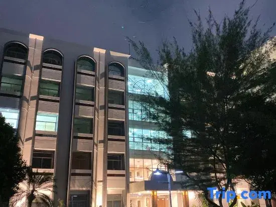 Adia Suites Hotel