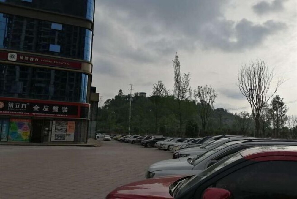 Huaying Weekend Apartment in Huaying