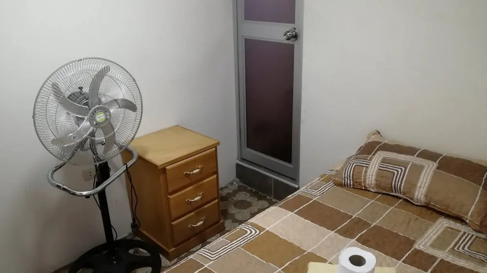 Economy room