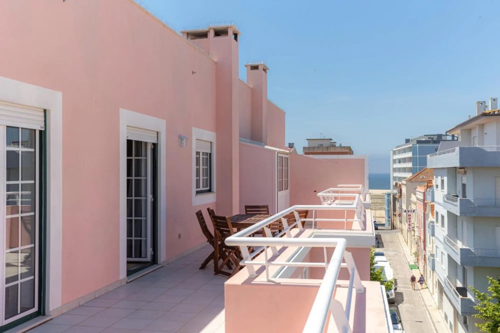 Terrace Bairro Novo by Rent4all