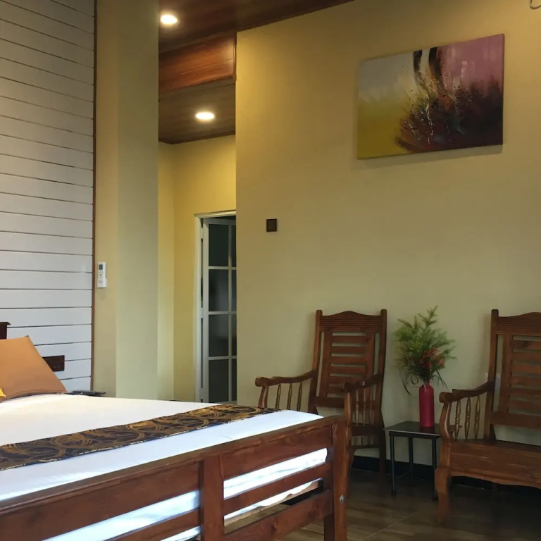 Deluxe Double room with balcony (full double bed)