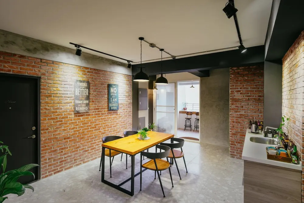 Mutter Apartment