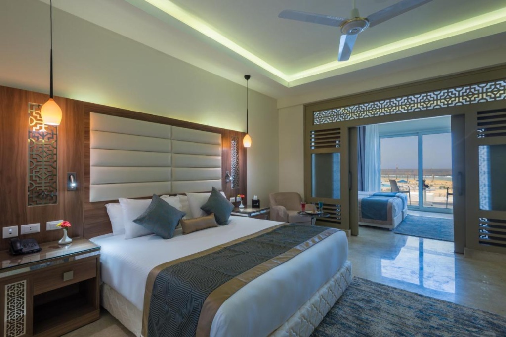 Отель Pickalbatros Sea World Resort - Marsa Alam- "Aqua Park" в Эль-Кусейре