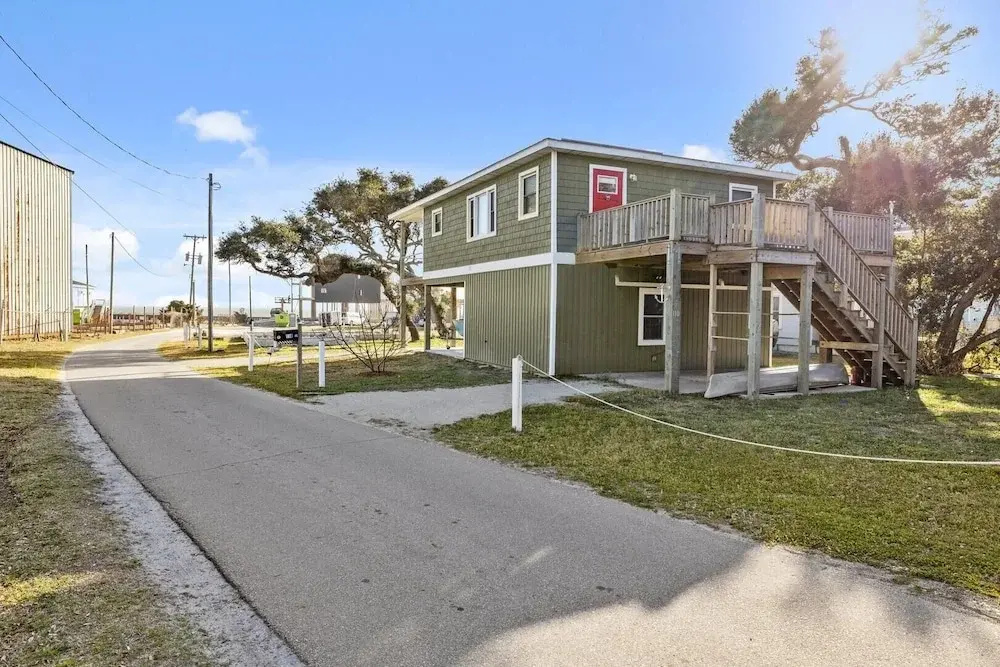 Mi Faro 2 Bedroom Duplex by RedAwning