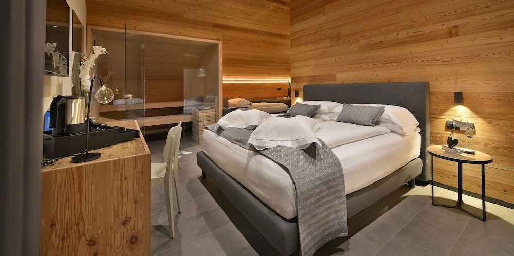 Deluxe Triple room with balcony