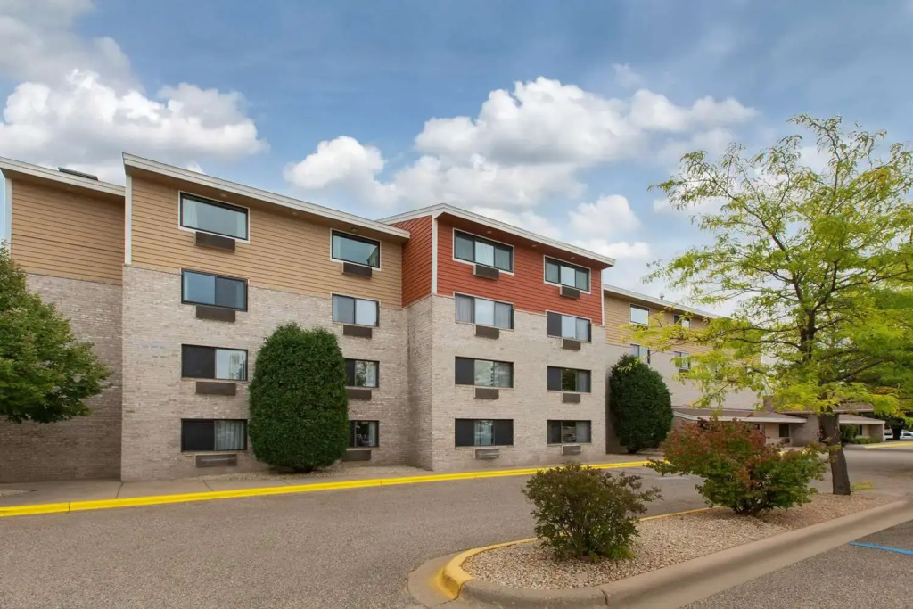 AmericInn by Wyndham Apple Valley