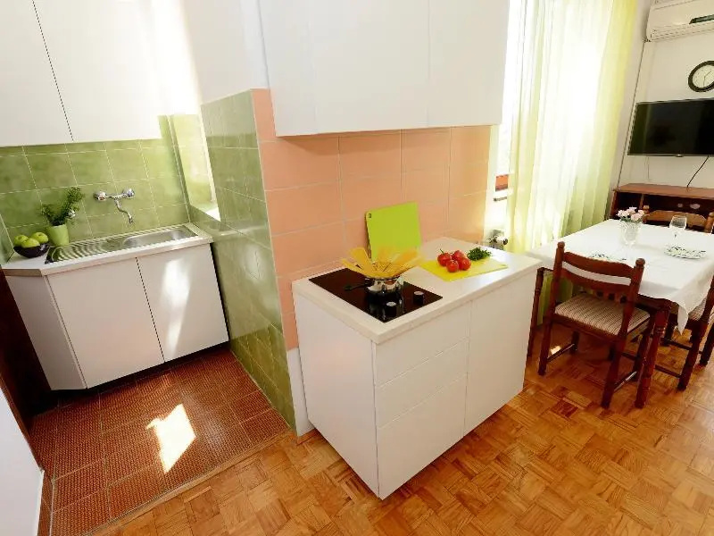 Quadruple Apartment