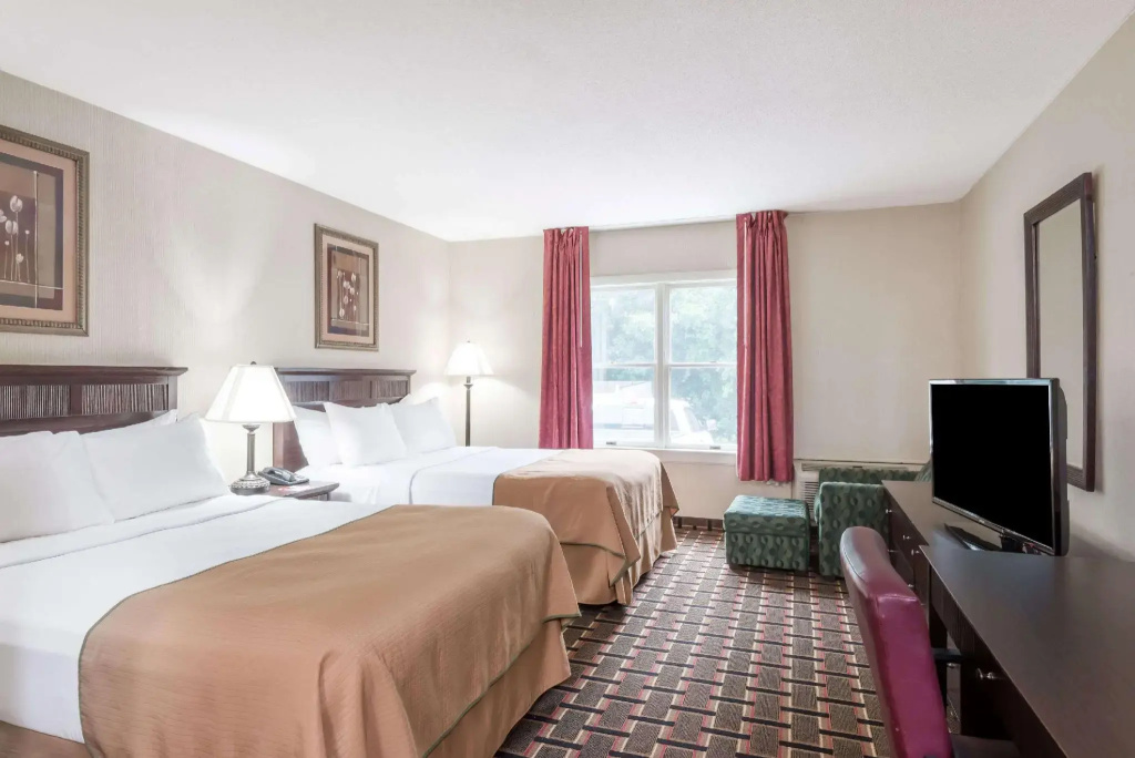 Standard Quadruple room