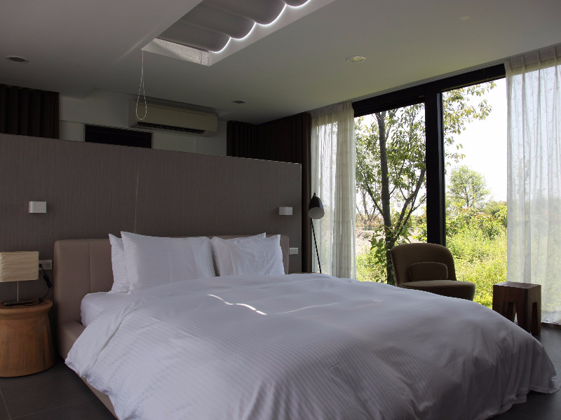 Premier room