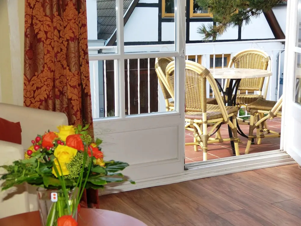 Balcony & Terrace